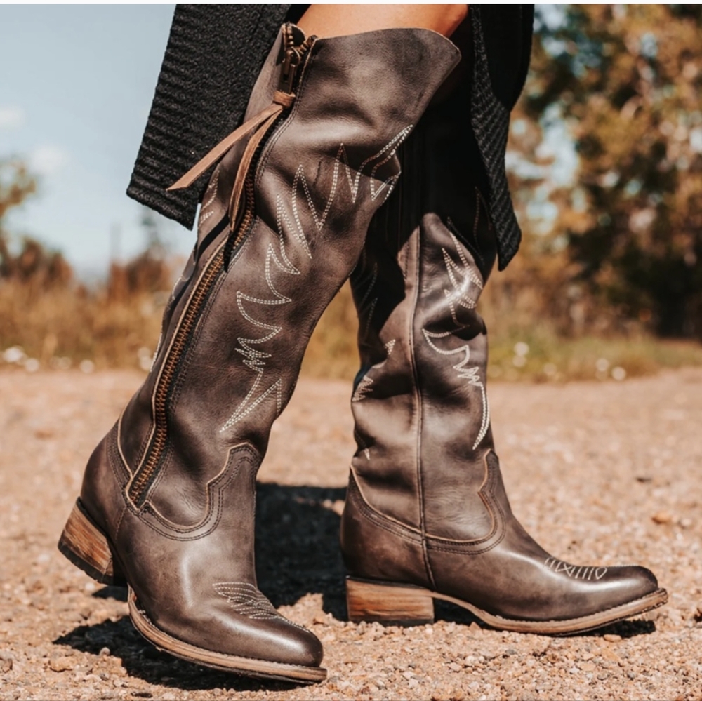 Freebird by Steven Whisper boots, Size 9